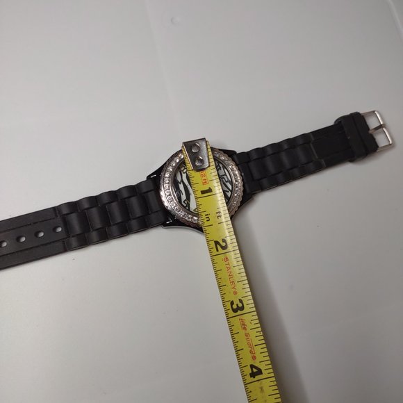 Zebra Striped Geneva Watch With Rubber Black Band - Picture 11 of 12